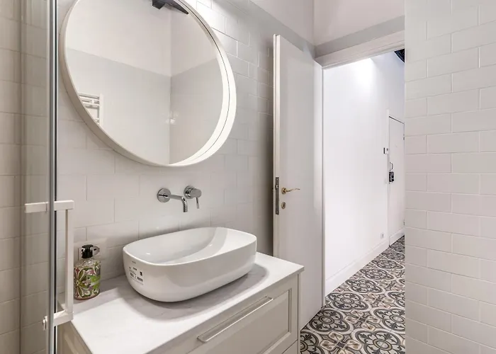 Trastevere Quite Small Loft Apartment Rome