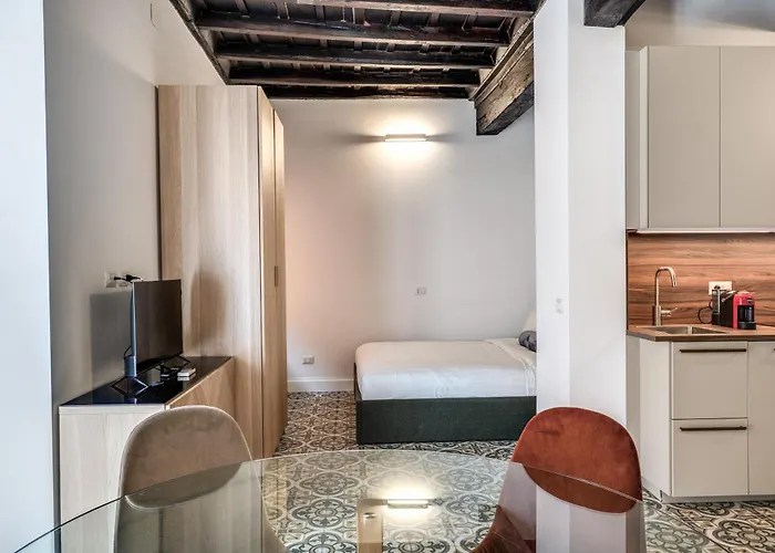 Trastevere Quite Small Loft Apartment Rome
