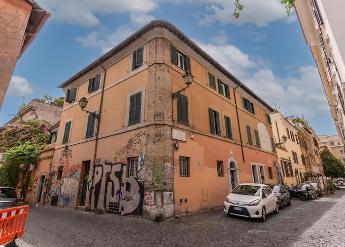Trastevere Quite Small Loft * Rome
